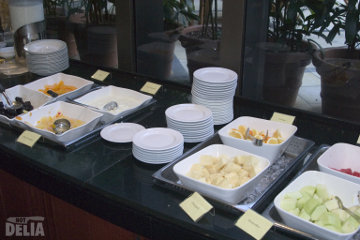 Fresh fruit at a buffet